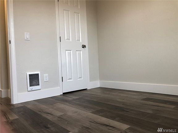 5th image of 4108 W G St
