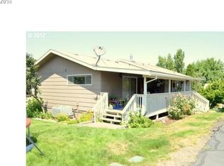 2446 E 14th St, The Dalles, OR 97058