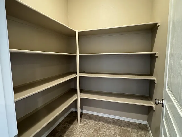 2925 Cashmere Dr — Photo 28