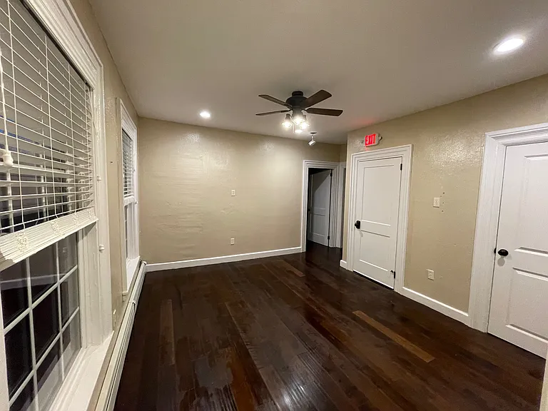 5 Elliot Pl #2 — Photo 6