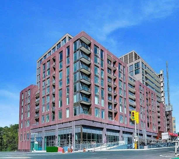 2450 Bloor St W #306