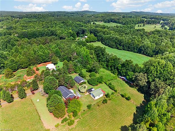 3rd image of 4217 Lake Ridge Ct