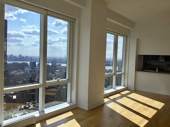 4th image of 885 6th Ave APT 45B