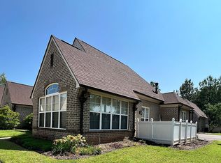 206 Seabiscuit Dr, Collierville, TN 38017