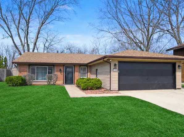 7800 W Kingston Dr, Frankfort, IL 60423