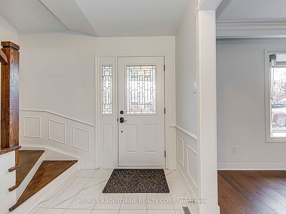 4th image of 2565 Windjammer Rd