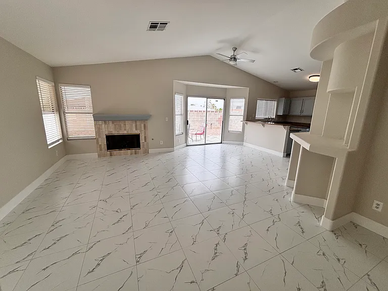 7928 Tulum Ct — Photo 2