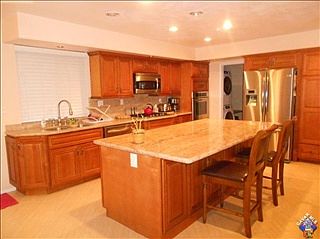 3rd image of 41916 Tilton Dr