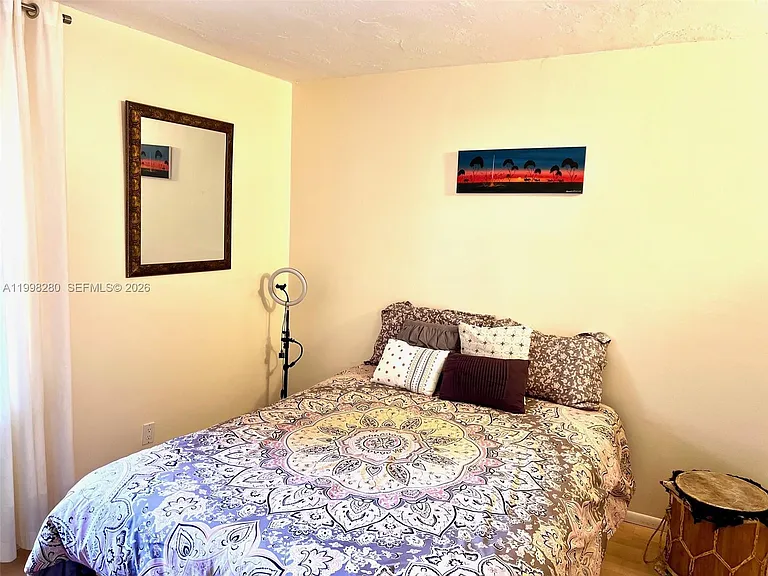 2841 Somerset Dr #215 — Photo 20