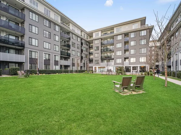 15858 Fraser Hwy #501, Surrey, BC V4N 6X4