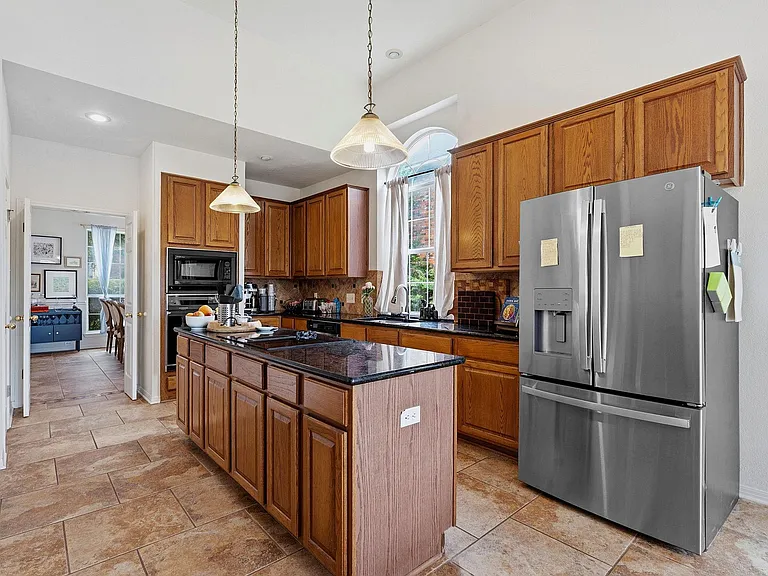 8317 Pommel Dr — Photo 6