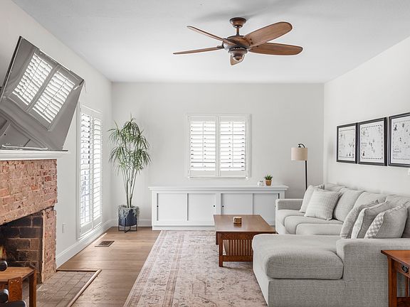 Fully furnished 3bd/2ba