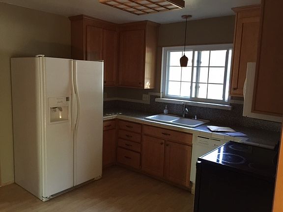 4th image of 3635 Olympia Cir