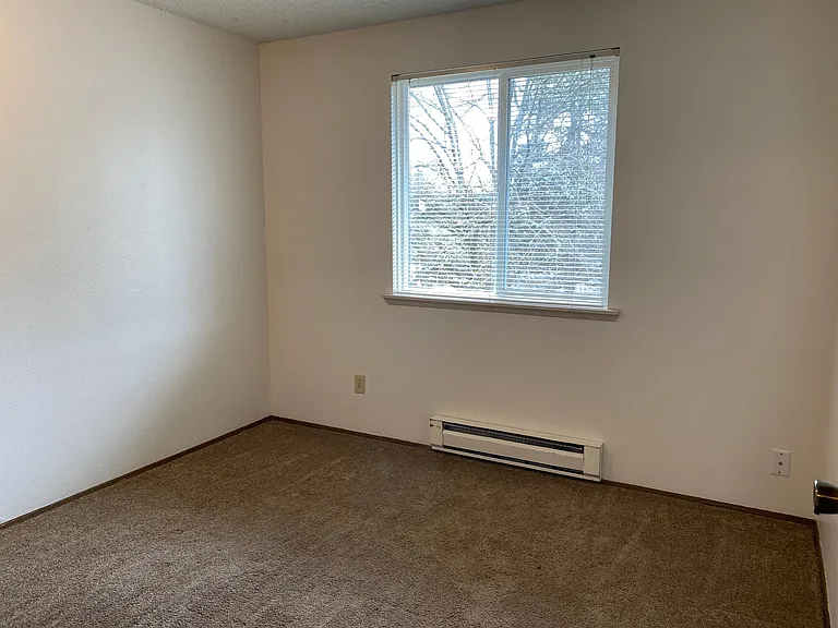1162 Harris St SE — Photo 13