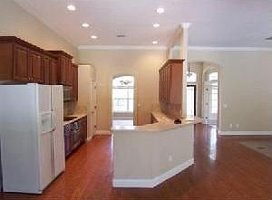 2nd image of 16548 Magnolia Ter