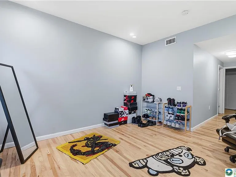 623 Walnut Ave #B2 — Photo 12