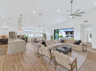 3906 E Cheery Lynn Rd, Phoenix, AZ 85018