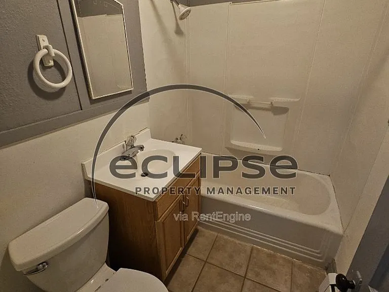 1125 3rd St — Photo 9
