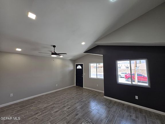 5th image of 9211 Santa Rosalia Ct
