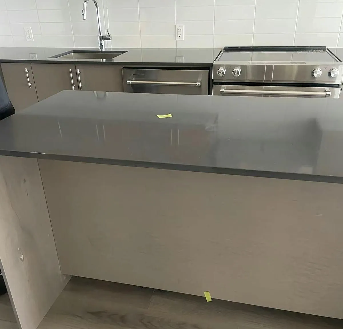 Charisma Condos — Photo 2