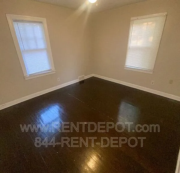 629 S Harlan Ave #B — Photo 4
