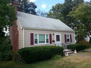 35 Belle Ave, West Roxbury, MA 02132