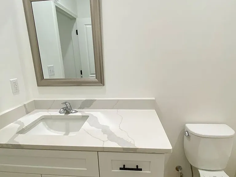 33 Oak Ave — Photo 19