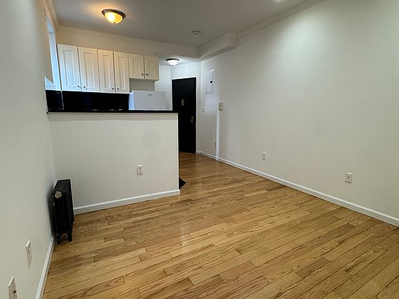 2nd image of 237 Henry St APT 3C