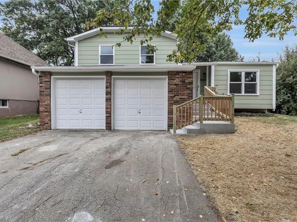16601 W 126th Ter, Olathe, KS 66062