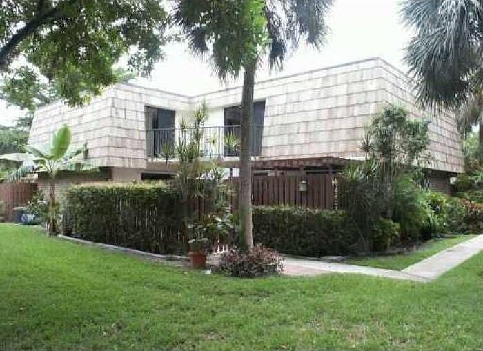 1st image of 8373 N Coral Cir