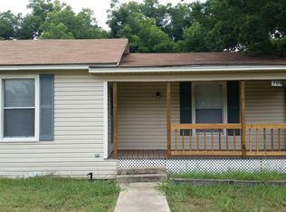 304 Josephine St, Holland, TX 76534