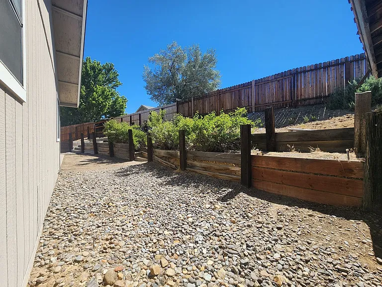1007 Shadow Ln — Photo 29