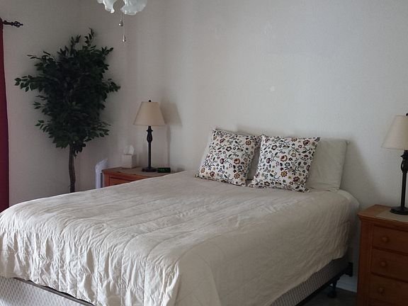 4th image of 4897 Bridgepointe Dr APT 122