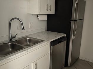 3821 Prytania St APT 1, New Orleans, LA 70115