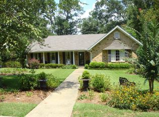 2605 Sierra Cir, Hattiesburg, MS 39402