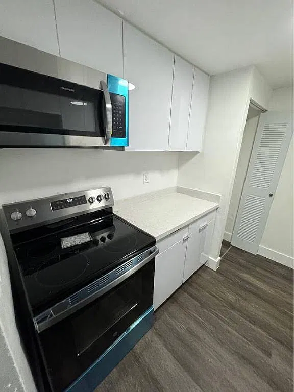 Oak Grove — Photo 1