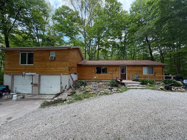 1522 N Cayuse Trl, Greensburg, IN 47240