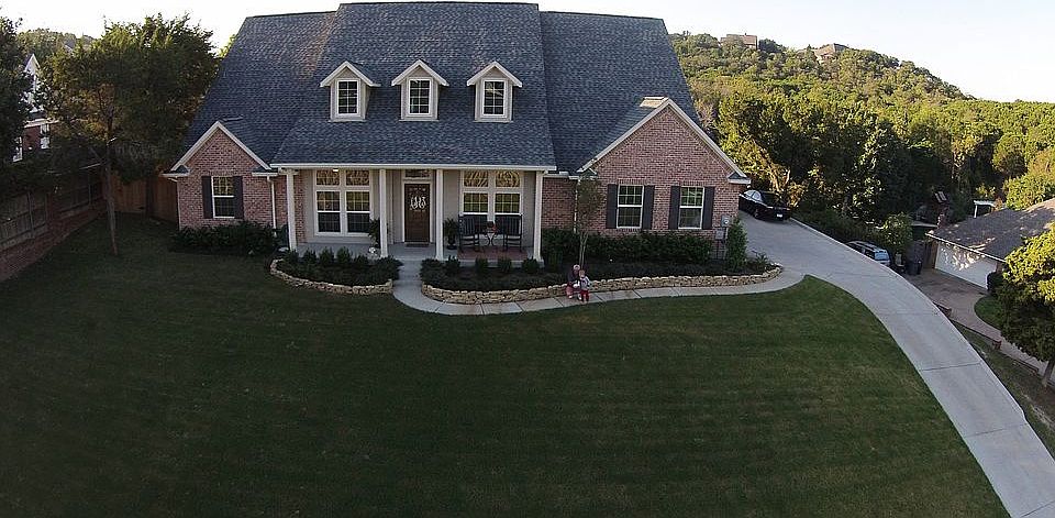1st image of 808 Poage Dr