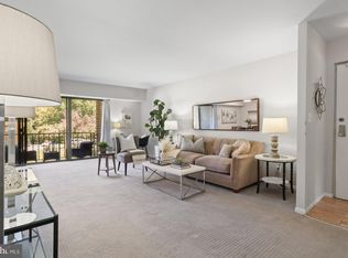 7802 Dassett Ct APT 102, Annandale, VA 22003