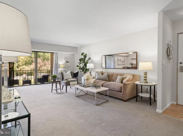 7802 Dassett Ct APT 102, Annandale, VA 22003