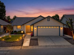 1355 Bully Choop Trl, Redding, CA 96003