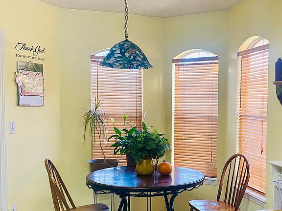 3rd image of 4537 DEER VALLEY Drive