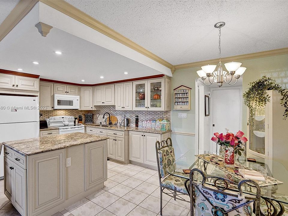 66 Oakridge Cir 66G, Deerfield Beach, FL 33442 Zillow