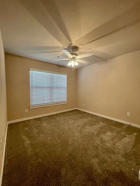 410 & 412 Rama St - 410 — Photo 2