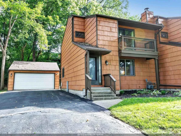 574 Baird Creek Rd, Green Bay, WI 54311