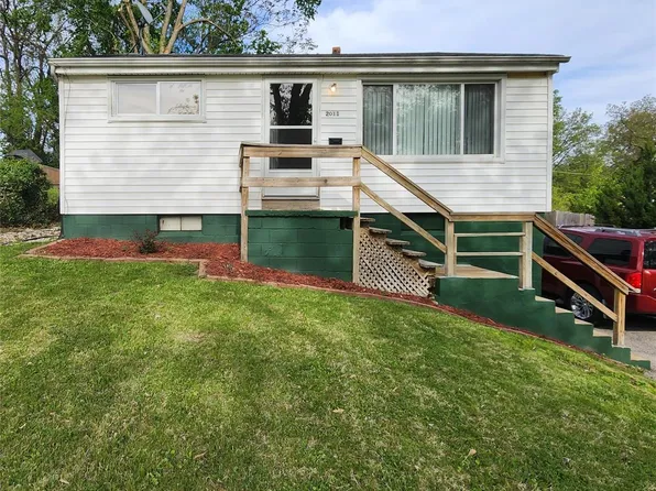 2011 Mulberry St, Alton, IL 62002