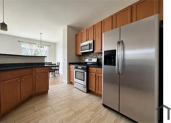 256 S Oak Creek Ln — Photo 7