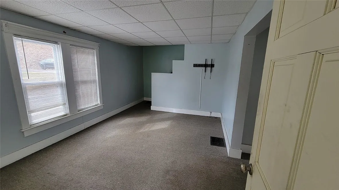 2 bed, 1.0 bath, 1089 sqft, $1,450 — Photo 2
