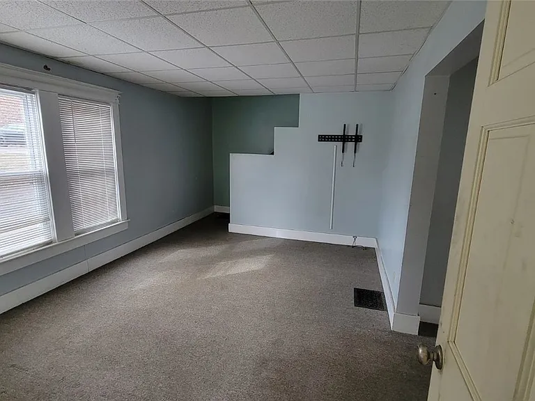 5435 State Route 7 — Photo 2