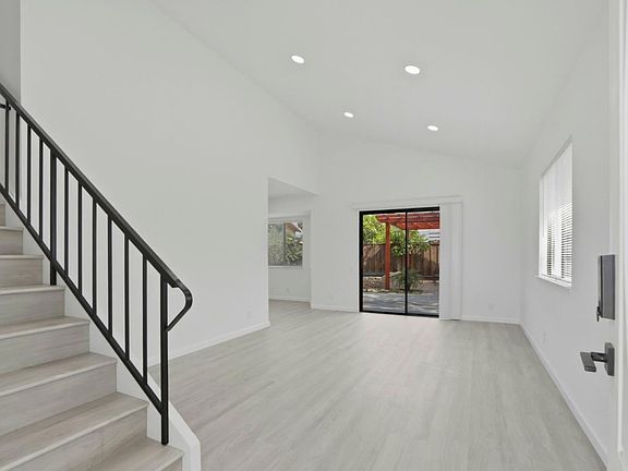 4th image of 2895 Bouveron Ct